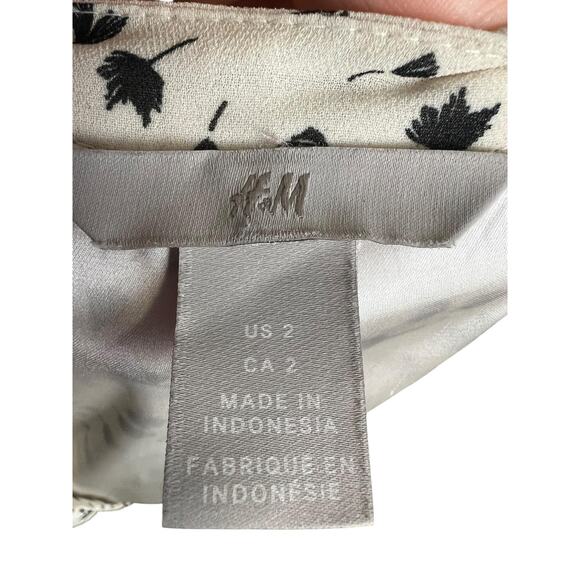 H&M Floral Chiffon Sundress Womens 2 White Flutter Sleeve Belted dress Preppy - Picture 8 of 10